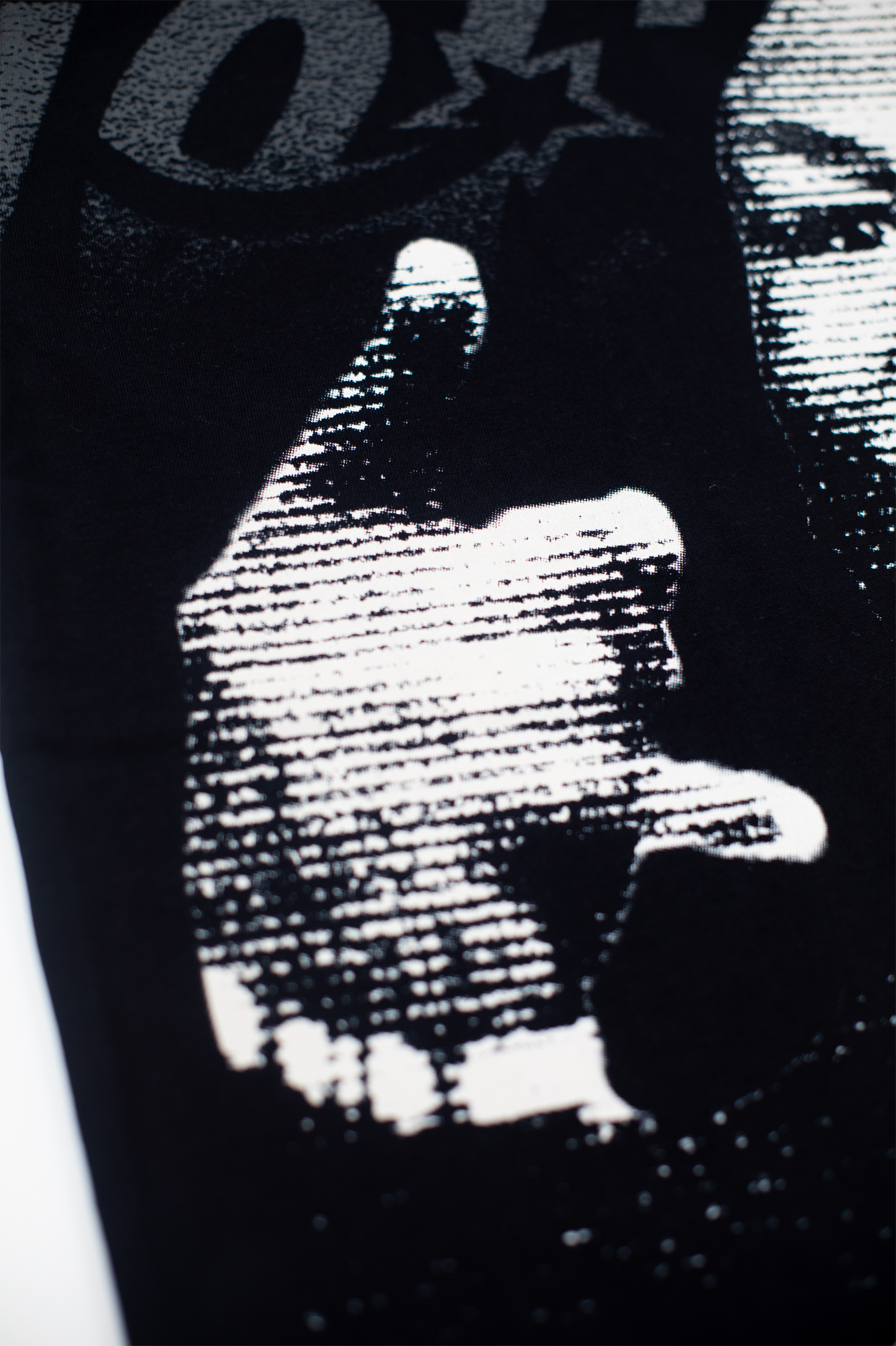 "FEARLESS" TEE - [BLACK]