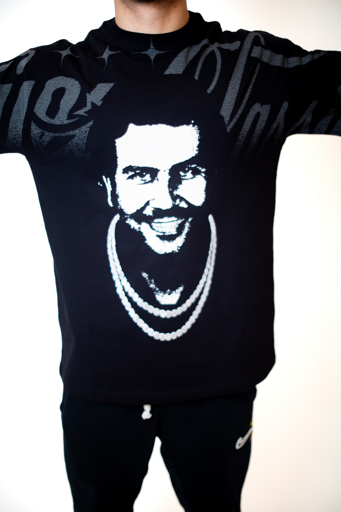 "MOST WANTED" TEE - [RHINESTONE / BLACK]